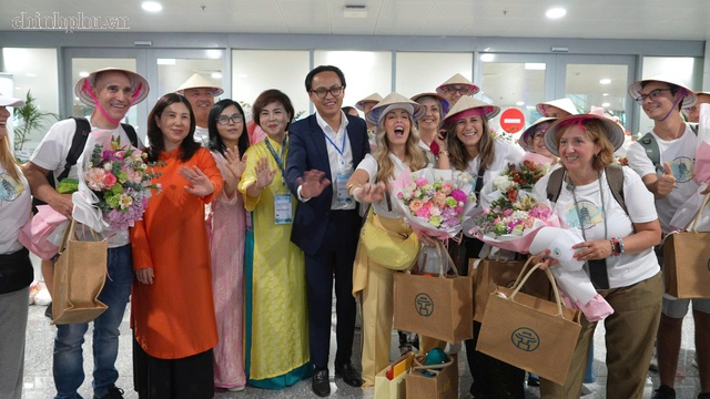 Du lịch Hà Nội tăng trưởng ấn tượng với hơn 3 triệu lượt khách trong tháng 7
